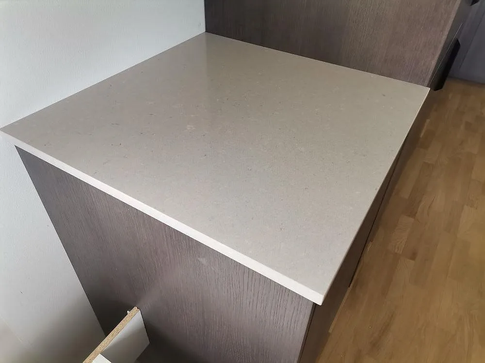 Køkkenbordplade i Silestone Royal Reef, Stockholm – billede 2