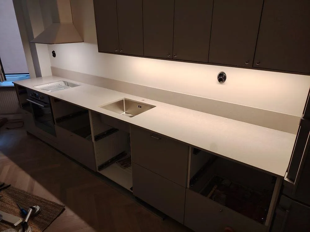 Gennemført projekt: Køkkenbordplade i Silestone Royal Reef, Stockholm.