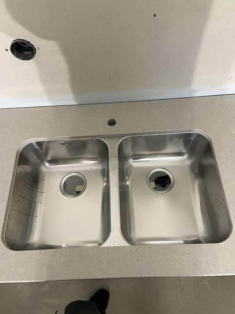 Køkkenbordplade i Silestone Royal Reef, Tjurkö – billede 2