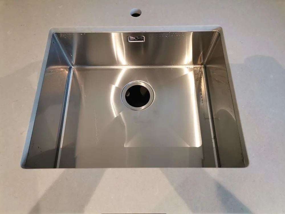 Køkkenbordplade i Silestone Royal Reef, Uppsala – billede 3