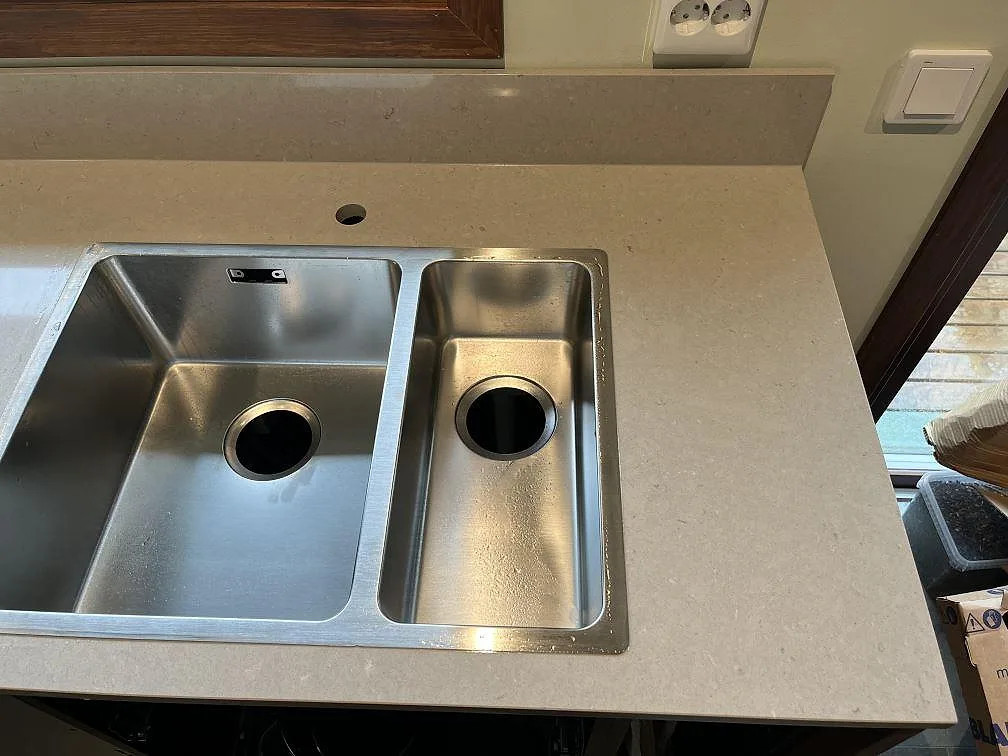 Køkkenbordplade i Silestone Royal Reef, Växjö – billede 3