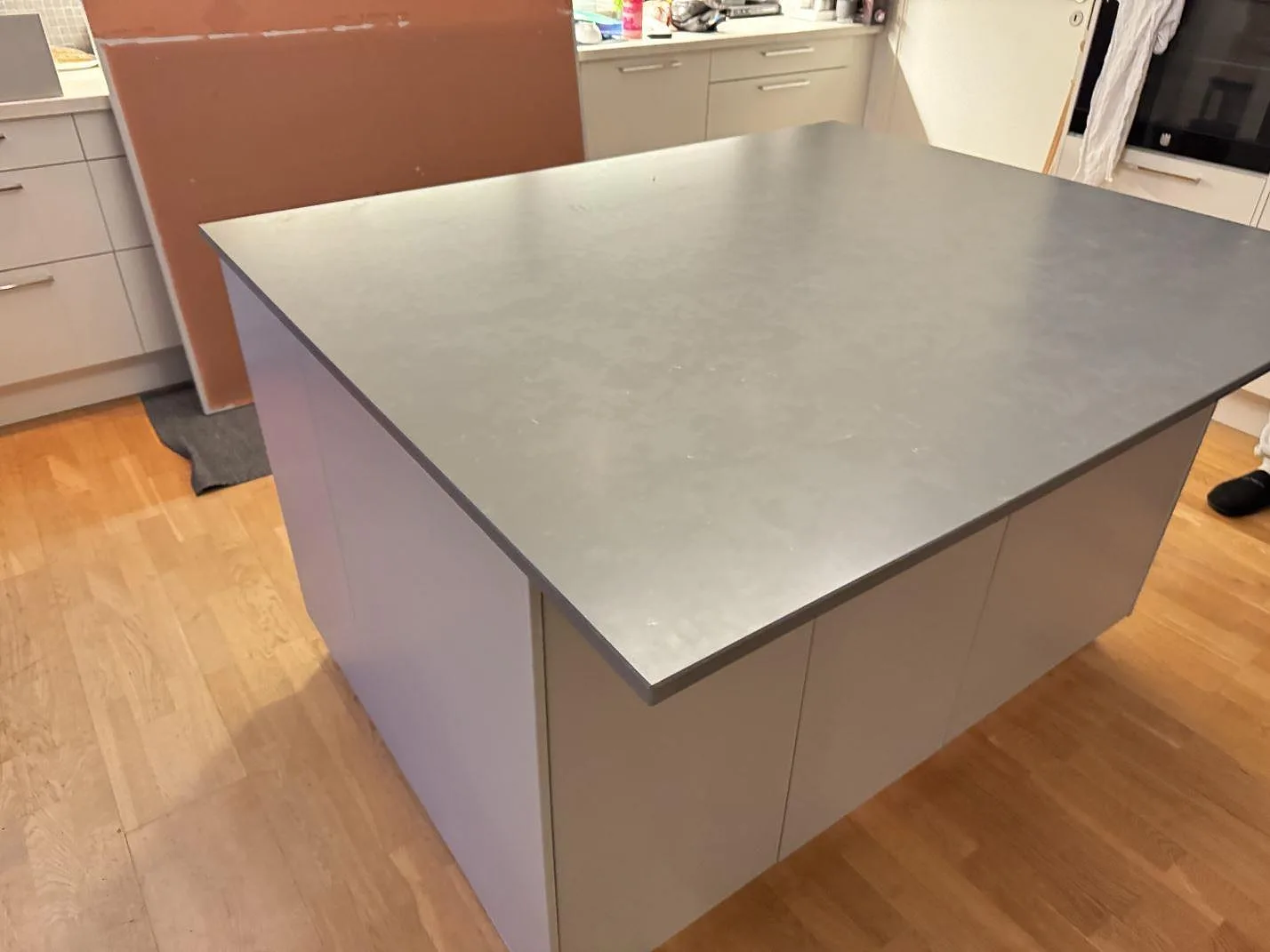 Køkkenbordplade i Silestone Seaport, Höllviken – billede 4