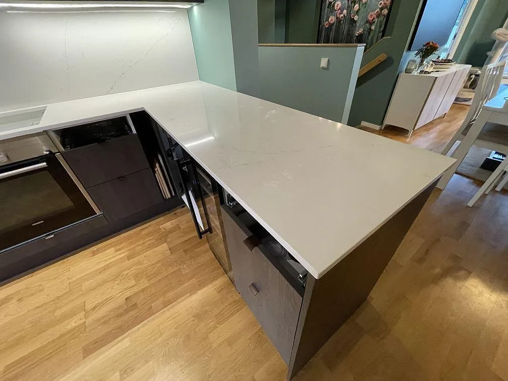 Køkkenbordplade i Silestone Siberian frost, Bromma – billede 5