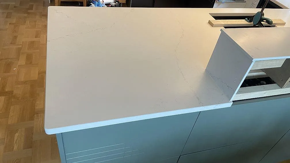 Køkkenbordplade i Silestone Siberian frost, Jönköping – billede 3