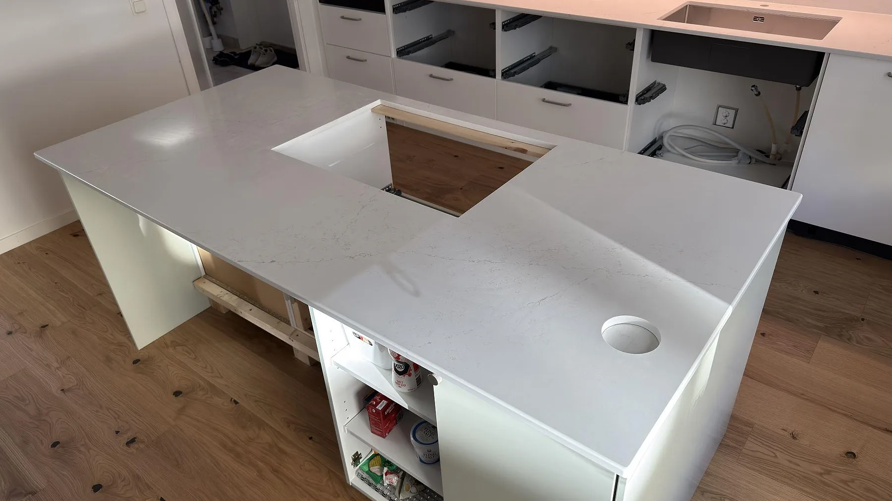 Køkkenbordplade i Silestone Siberian frost, Norrköping – billede 5