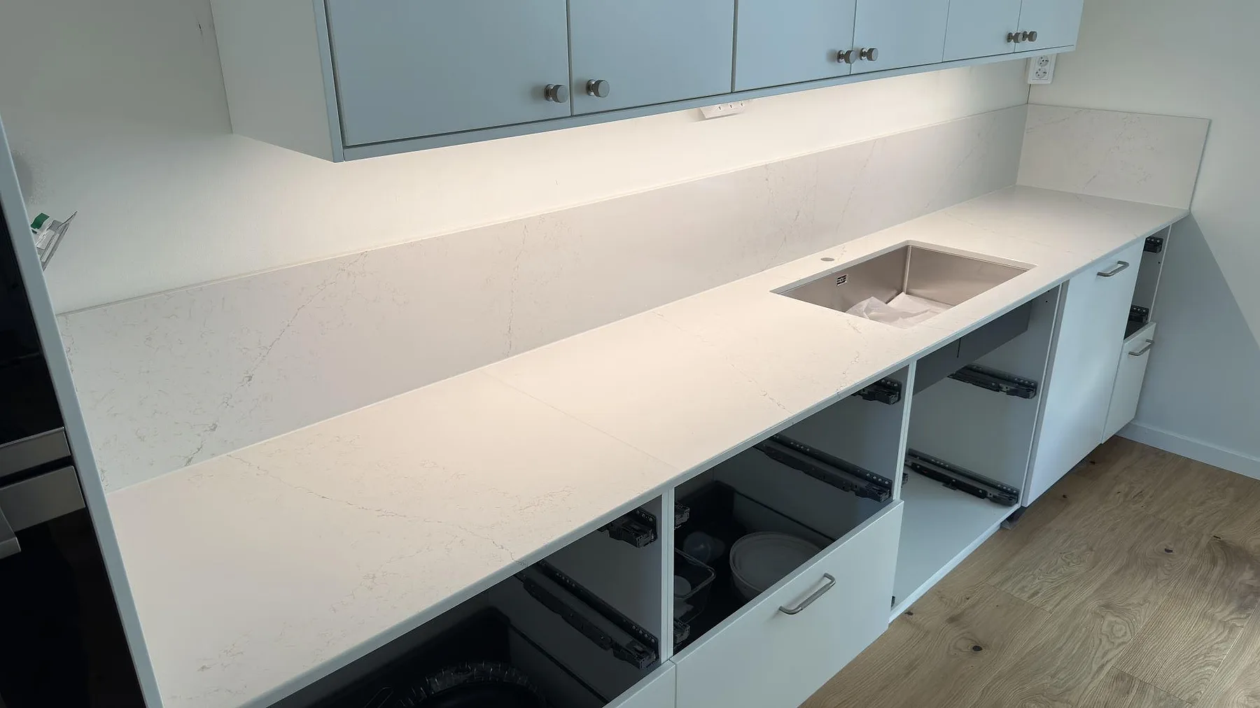 Køkkenbordplade i Silestone Siberian frost, Norrköping – billede 4