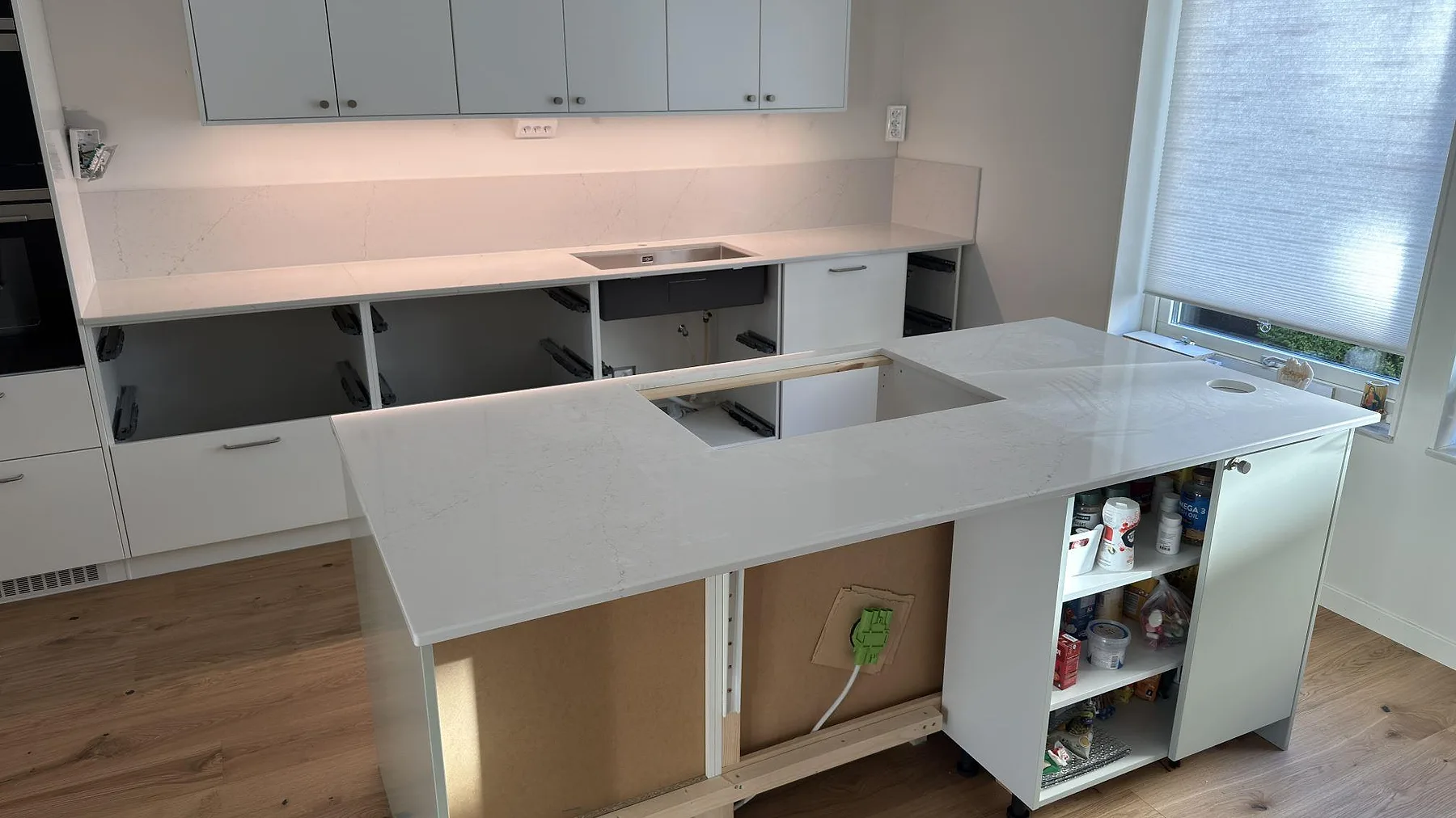 Køkkenbordplade i Silestone Siberian frost, Norrköping – billede 2