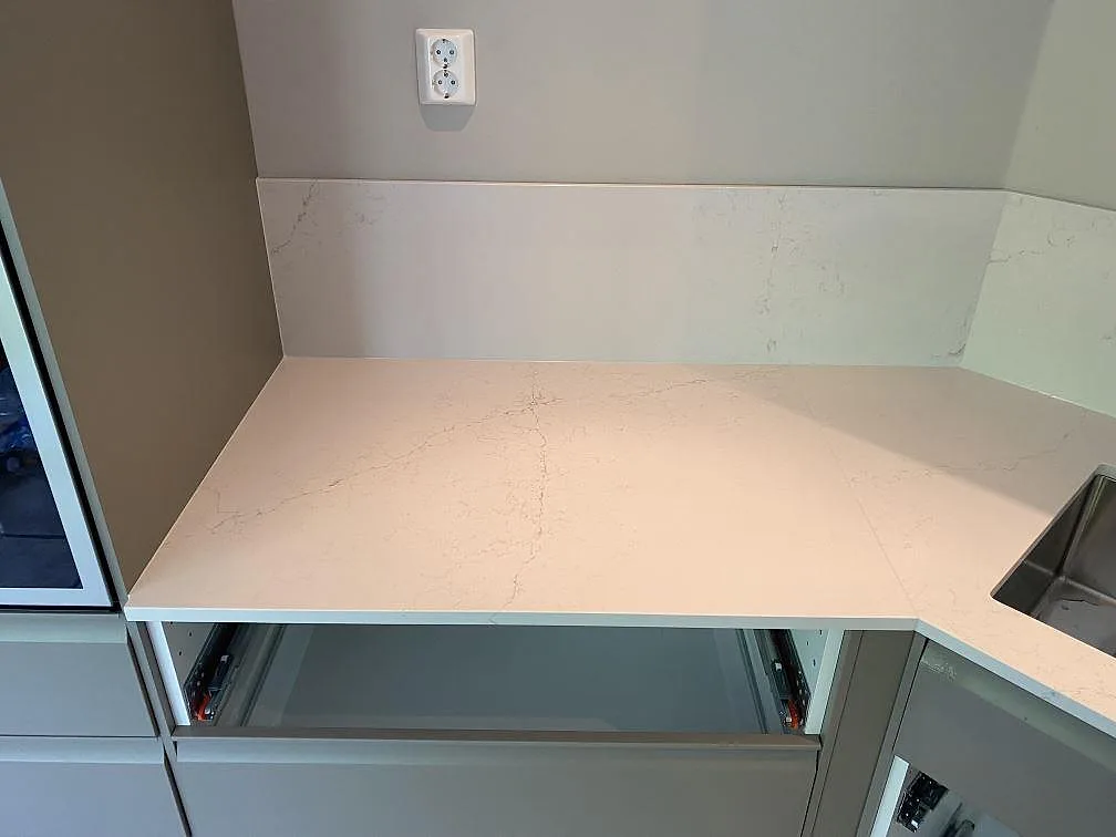 Køkkenbordplade i Silestone Siberian frost, Veberöd – billede 7