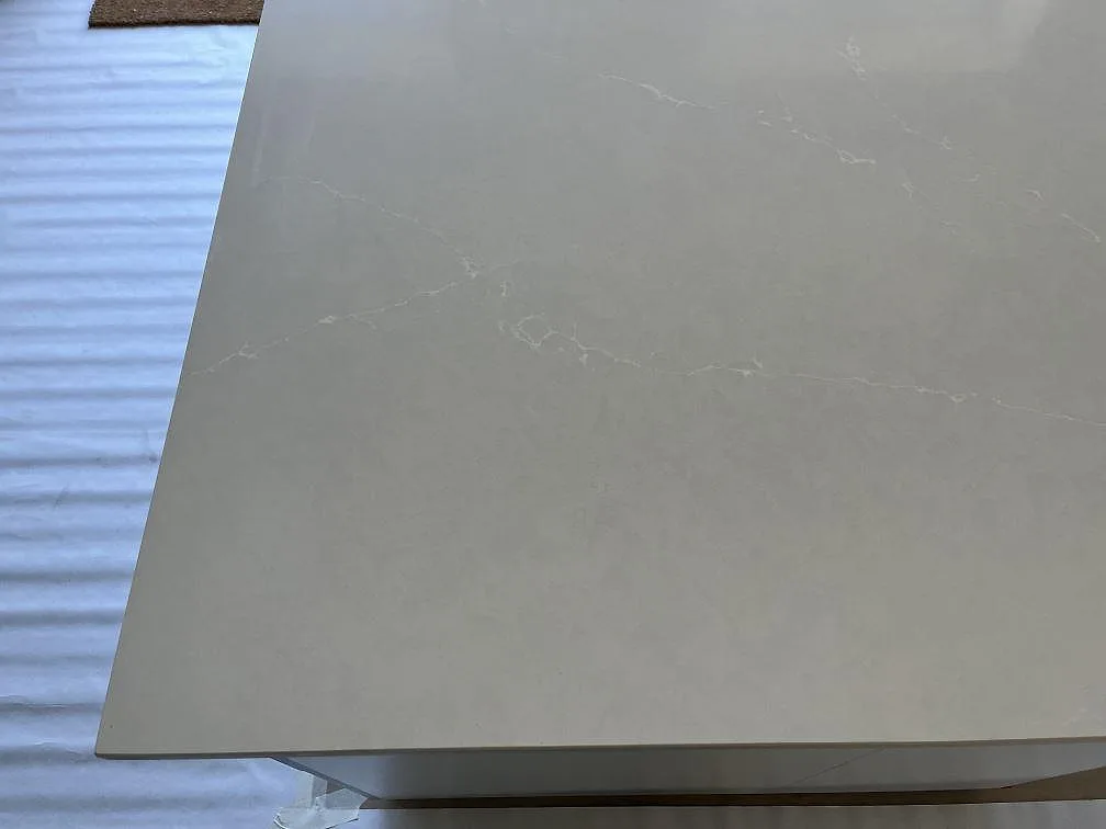 Køkkenbordplade i Silestone Silken Pearl, Staffanstorp – billede 7