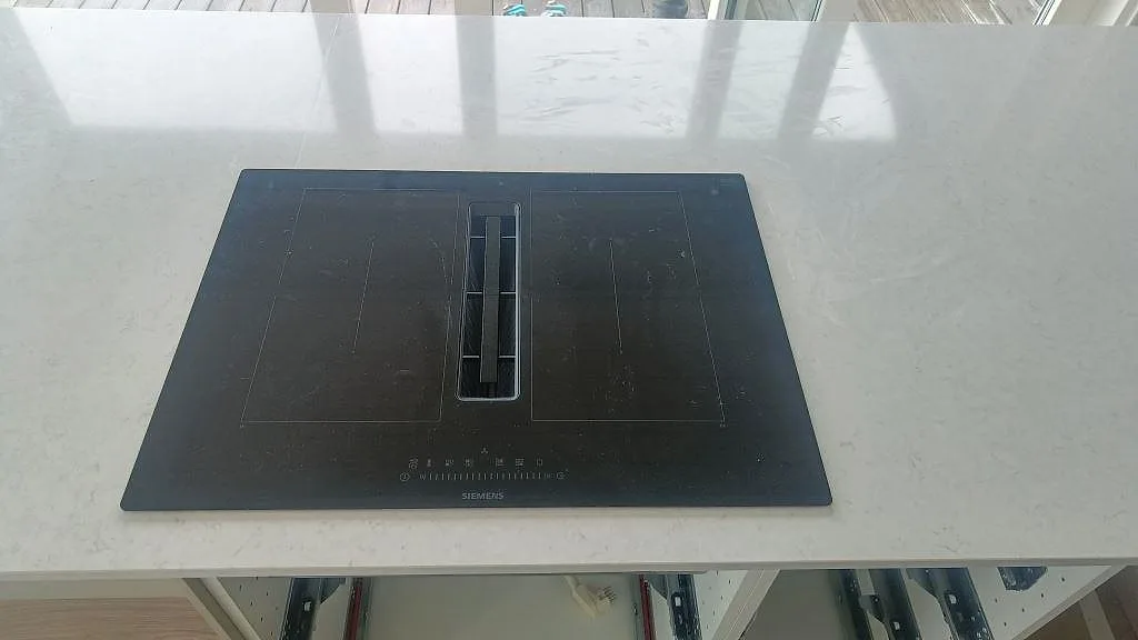 Køkkenbordplade i Silestone Snowy Ibiza, Åskloster – billede 3