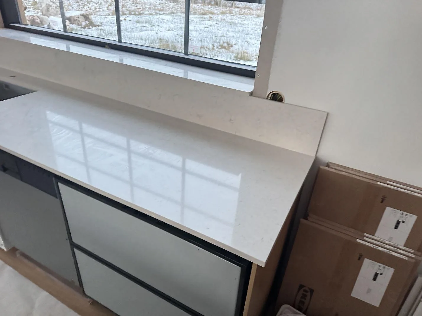 Køkkenbordplade i Silestone Snowy Ibiza, Alvesta – billede 7