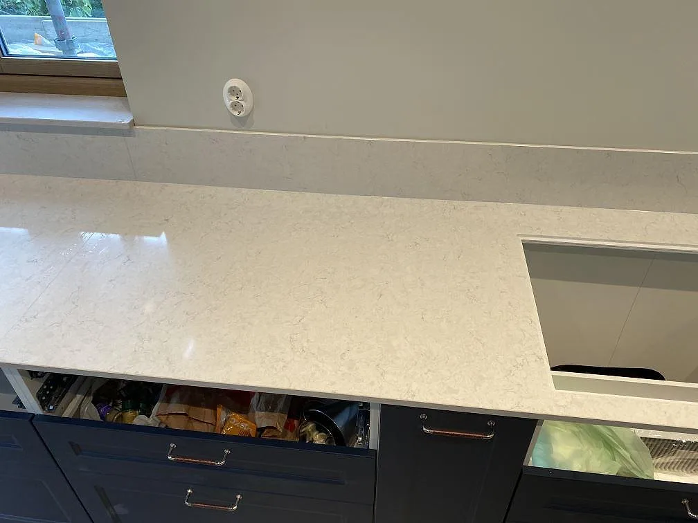 Køkkenbordplade i Silestone Snowy Ibiza, Arlöv – billede 4