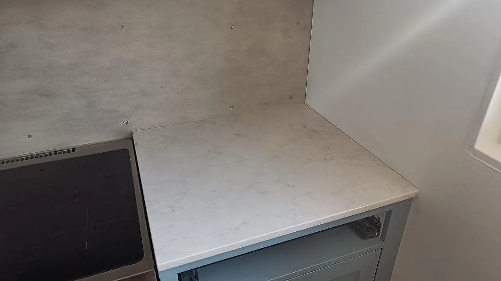 Køkkenbordplade i Silestone Snowy Ibiza, Båstad – billede 6