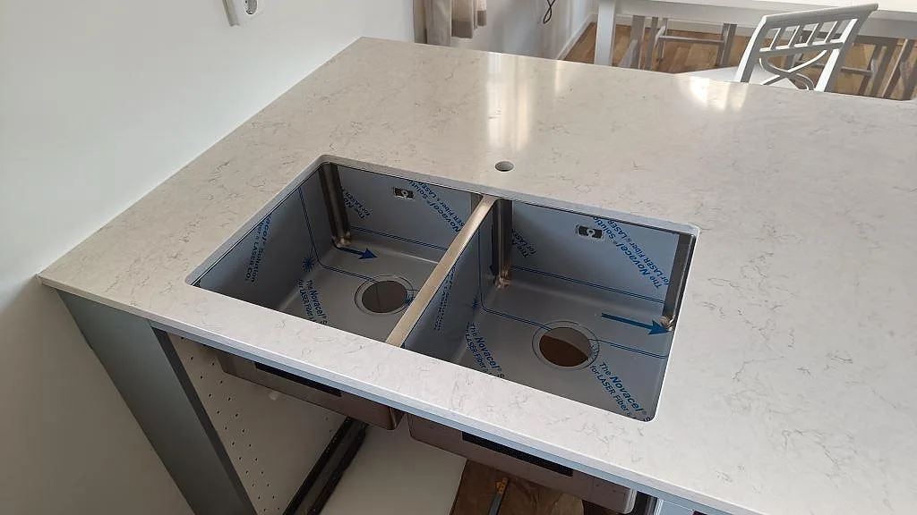 Køkkenbordplade i Silestone Snowy Ibiza, Båstad – billede 4