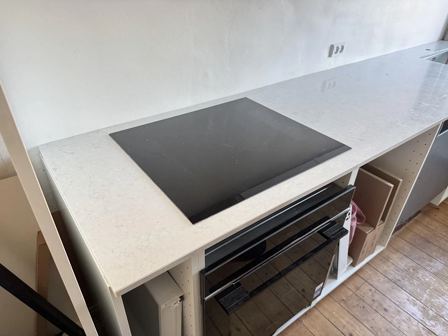 Køkkenbordplade i Silestone Snowy Ibiza, Bagsværd – billede 2
