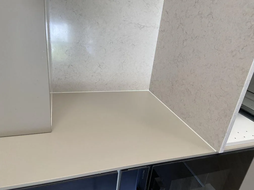 Køkkenbordplade i Silestone Snowy Ibiza, Bara – billede 5