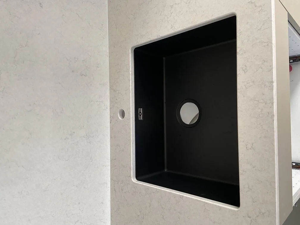Køkkenbordplade i Silestone Snowy Ibiza, Bara – billede 4