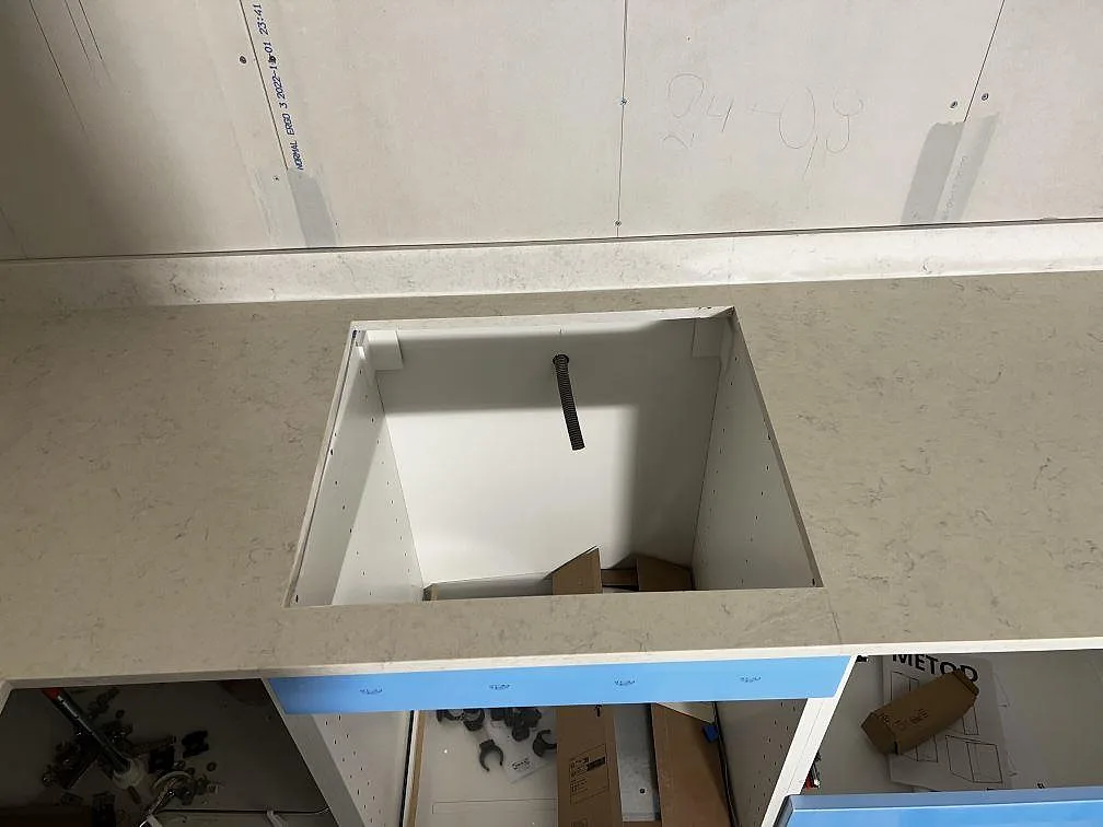 Køkkenbordplade i Silestone Snowy Ibiza, Borrby – billede 5