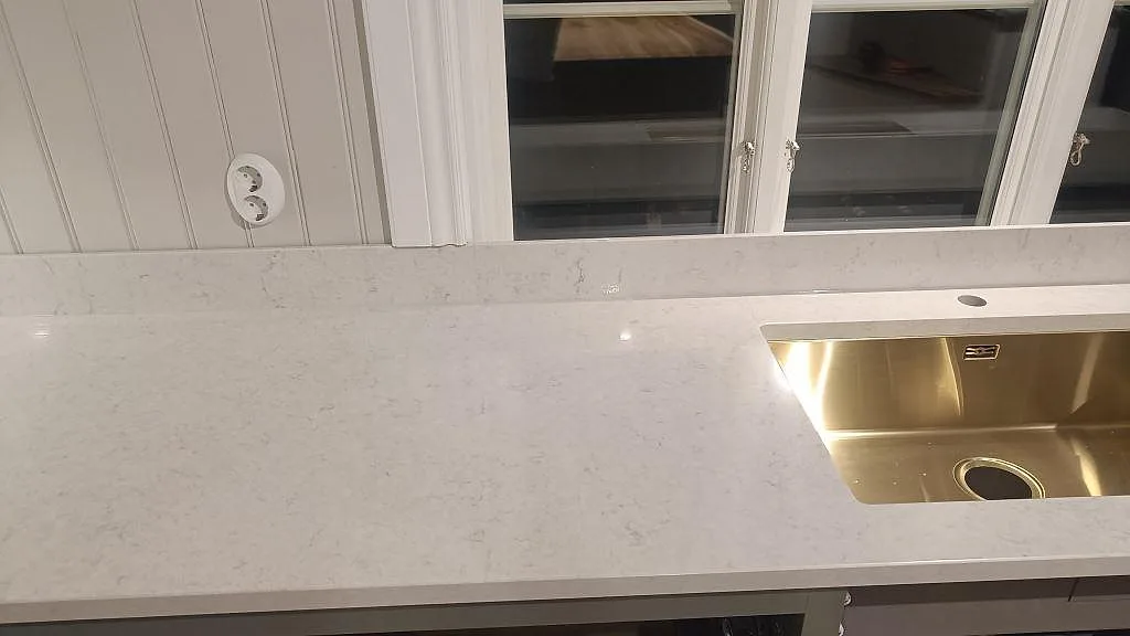 Køkkenbordplade i Silestone Snowy Ibiza, Braås – billede 3