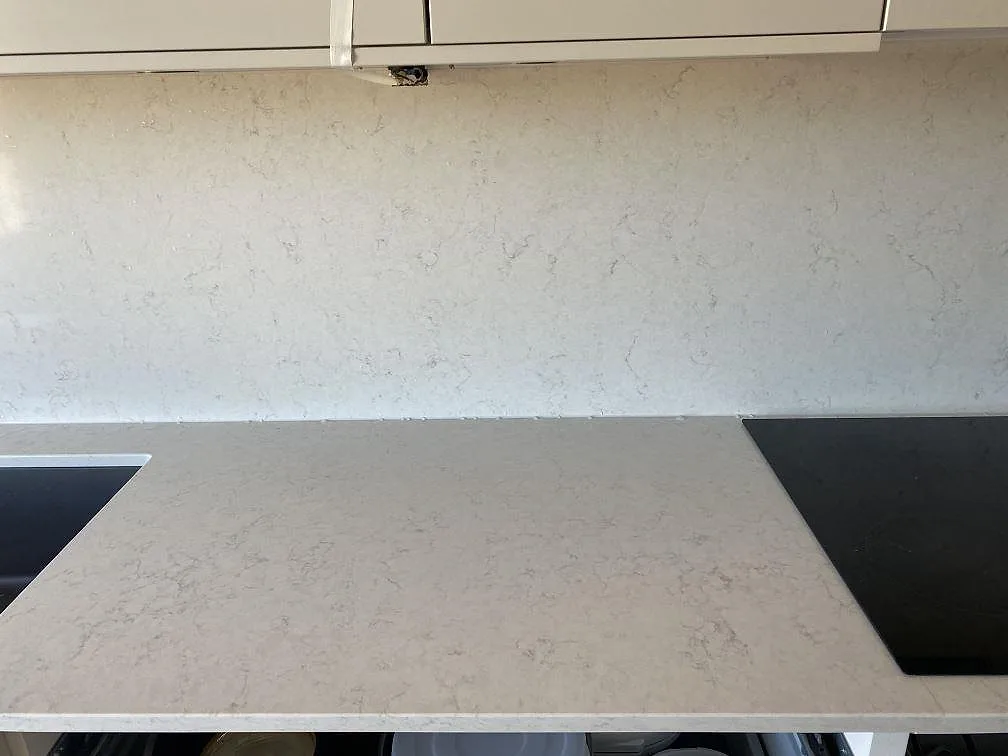 Køkkenbordplade i Silestone Snowy Ibiza, Bunkeflostrand – billede 2