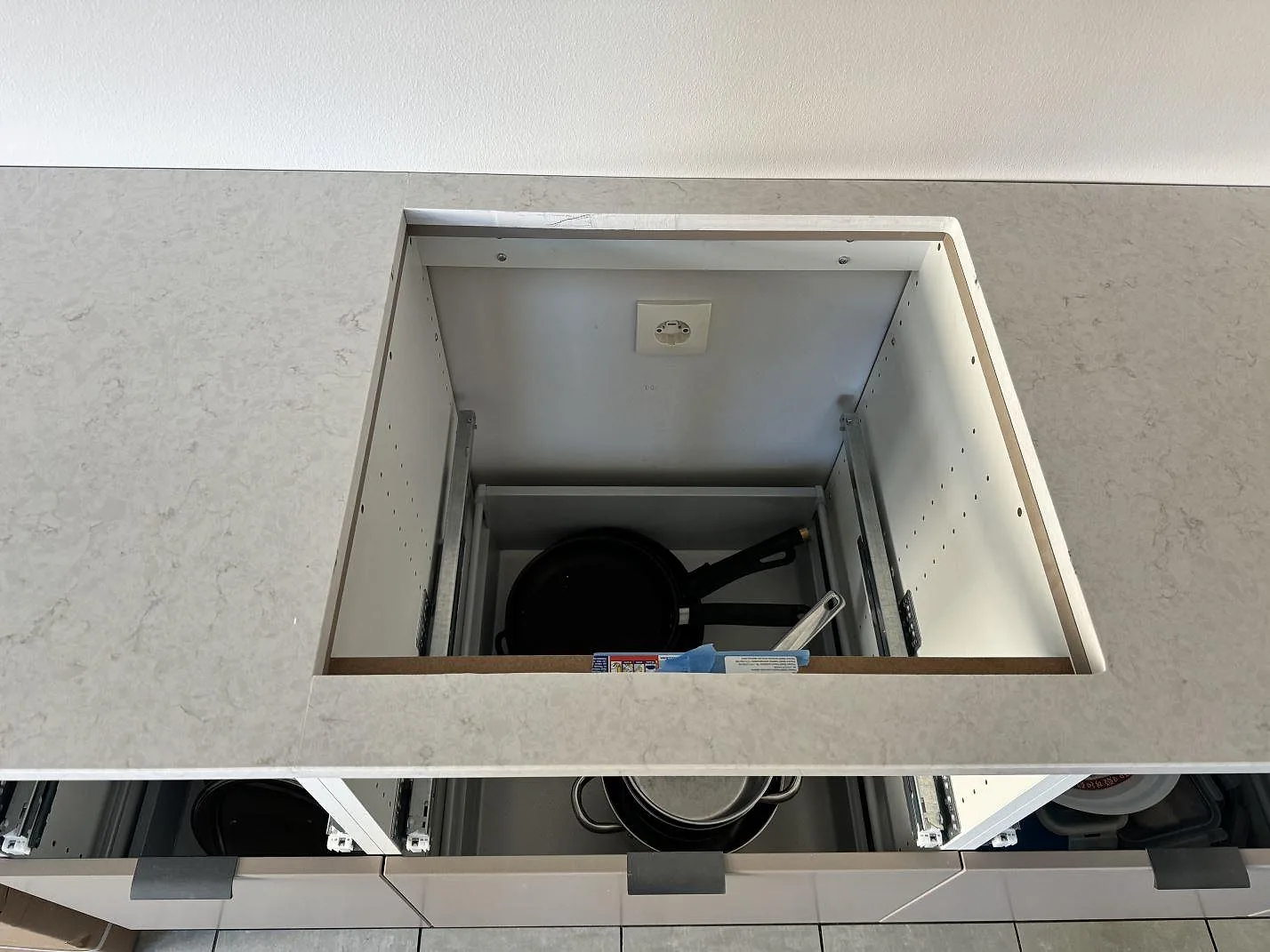 Køkkenbordplade i Silestone Snowy Ibiza, Bunkeflostrand – billede 6