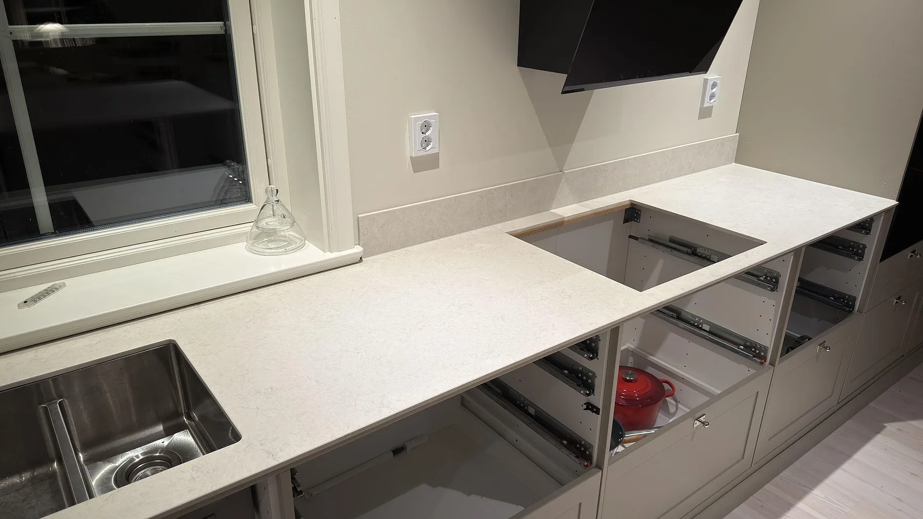Køkkenbordplade i Silestone Snowy Ibiza, Dala Floda – billede 3