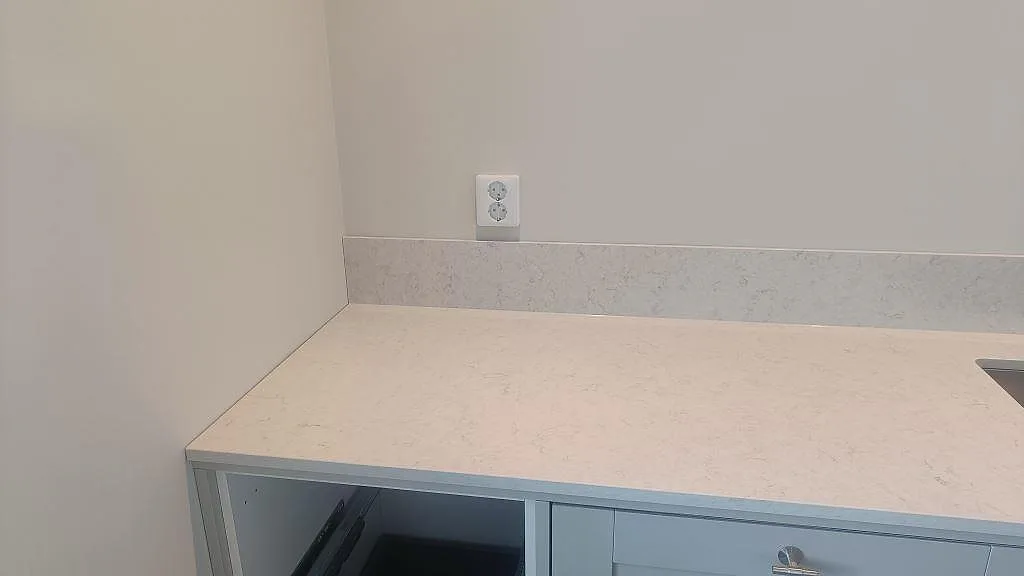 Køkkenbordplade i Silestone Snowy Ibiza, Ellös – billede 8