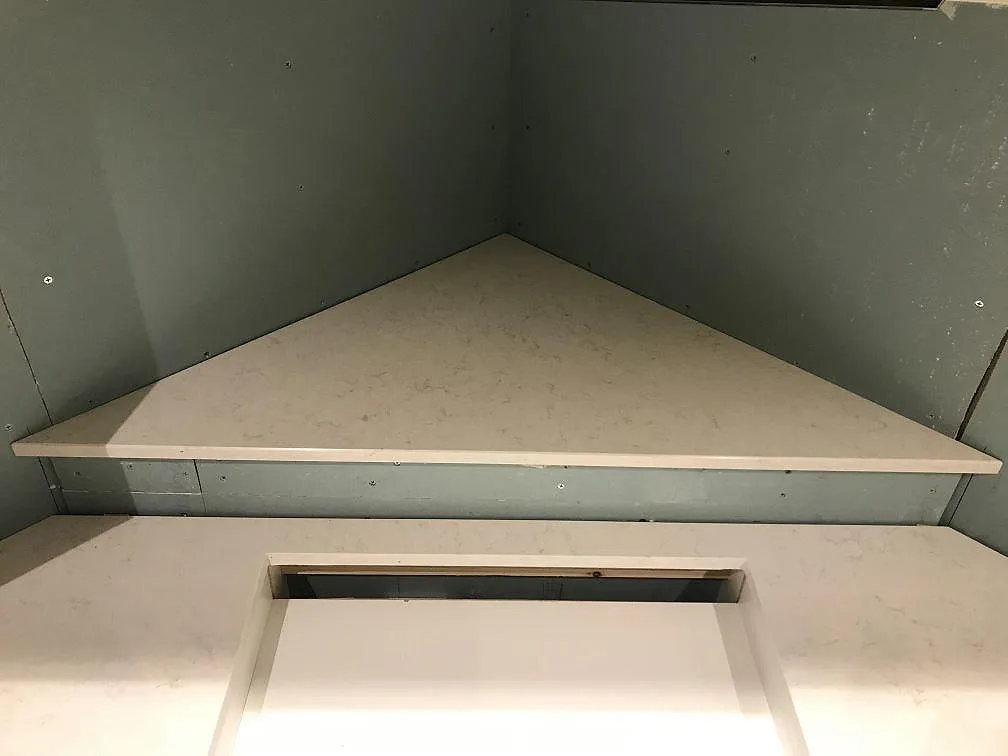 Køkkenbordplade i Silestone Snowy Ibiza, Furuby – billede 6