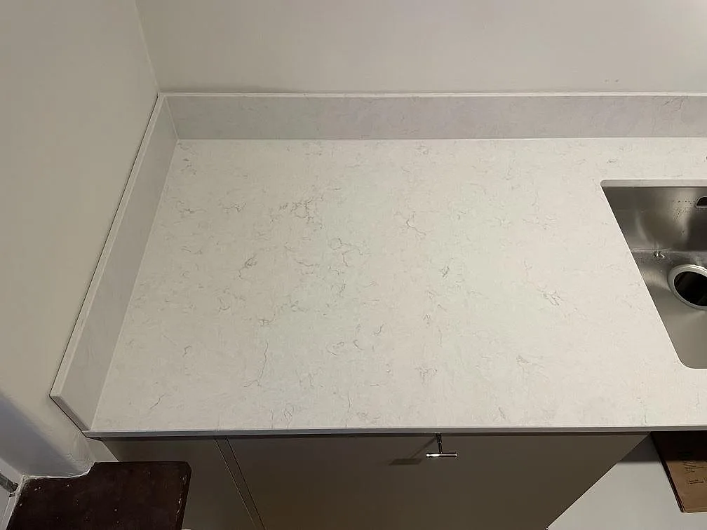 Køkkenbordplade i Silestone Snowy Ibiza, Gävle – billede 2