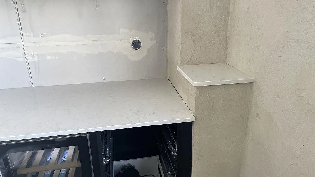 Køkkenbordplade i Silestone Snowy Ibiza, Glumslöv – billede 6