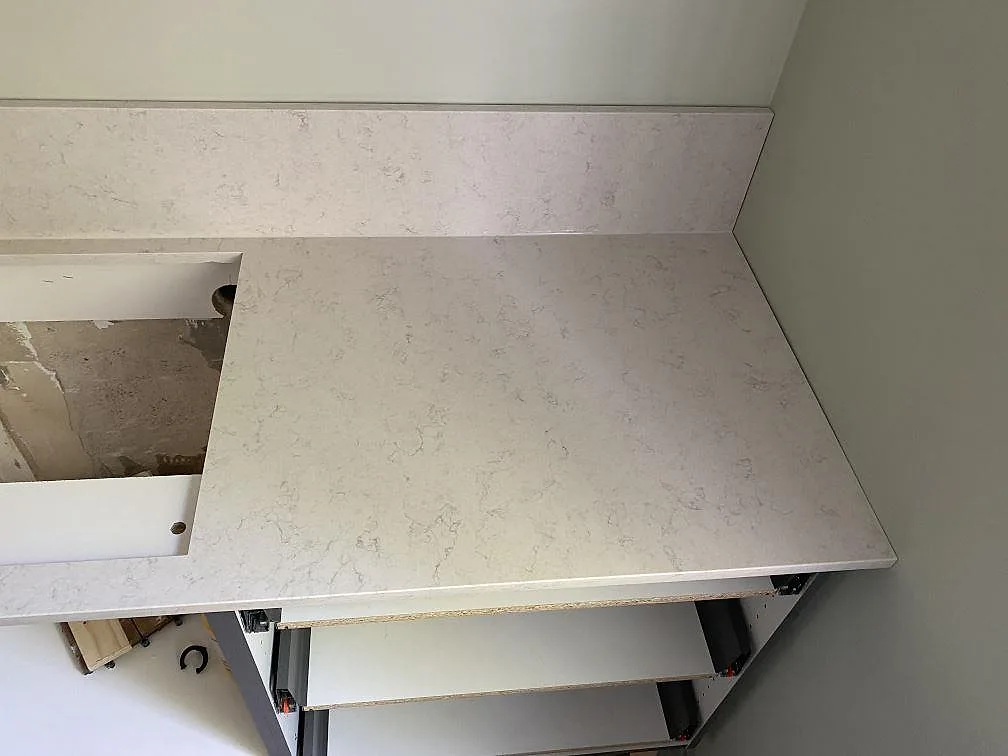 Køkkenbordplade i Silestone Snowy Ibiza, Göteborg – billede 4