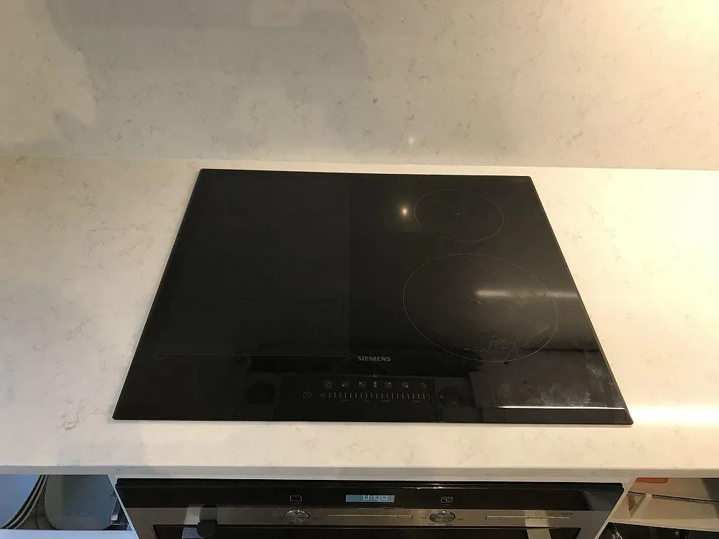 Køkkenbordplade i Silestone Snowy Ibiza, Göteborg – billede 3