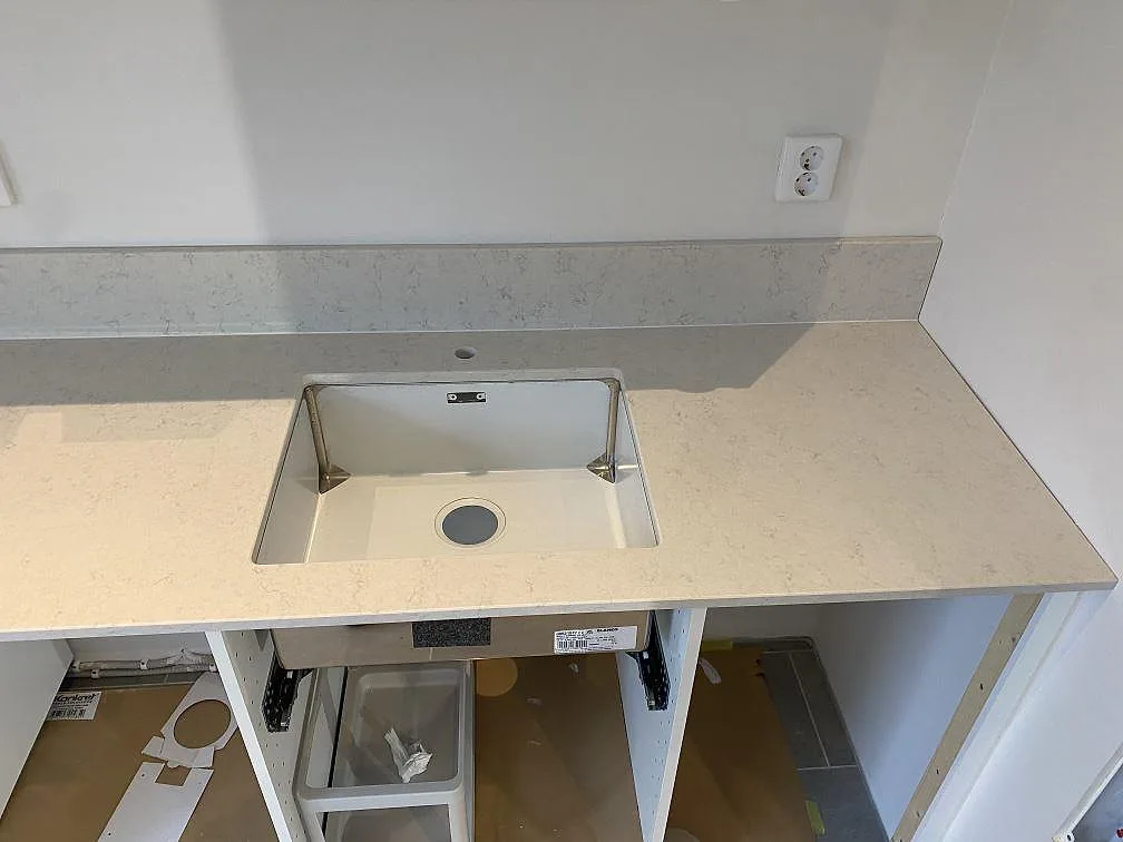 Køkkenbordplade i Silestone Snowy Ibiza, Göteborg – billede 4