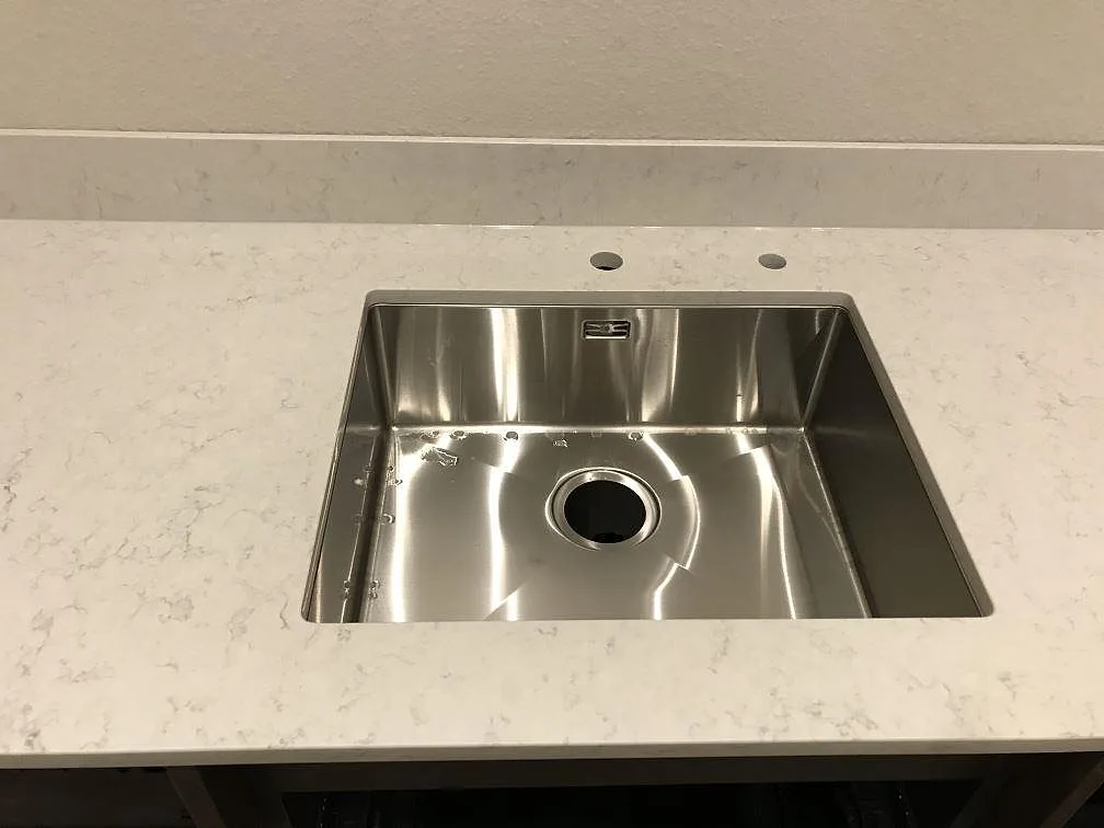 Køkkenbordplade i Silestone Snowy Ibiza, Göteborg – billede 2
