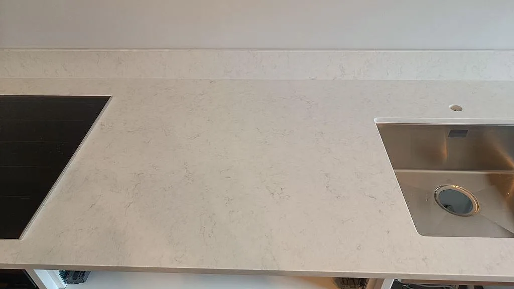 Køkkenbordplade i Silestone Snowy Ibiza, Göteborg – billede 3