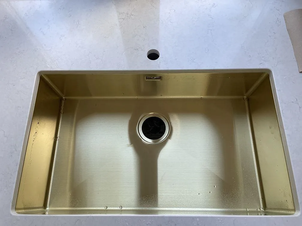 Køkkenbordplade i Silestone Snowy Ibiza, Göteborg – billede 4