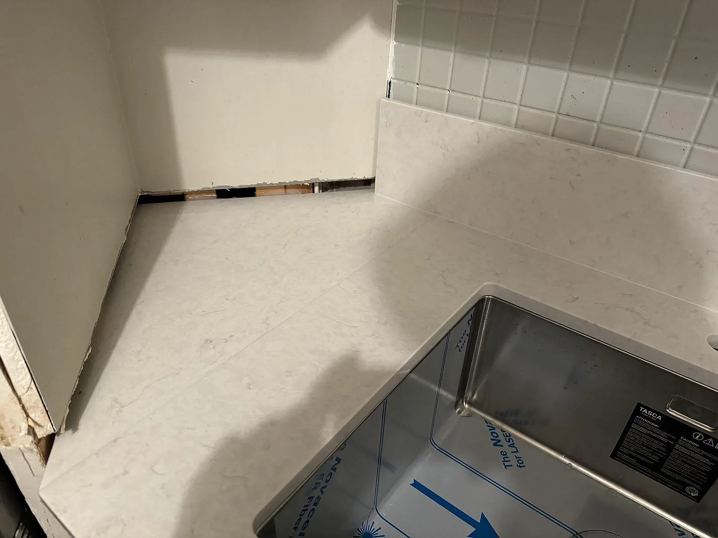 Køkkenbordplade i Silestone Snowy Ibiza, Göteborg – billede 4