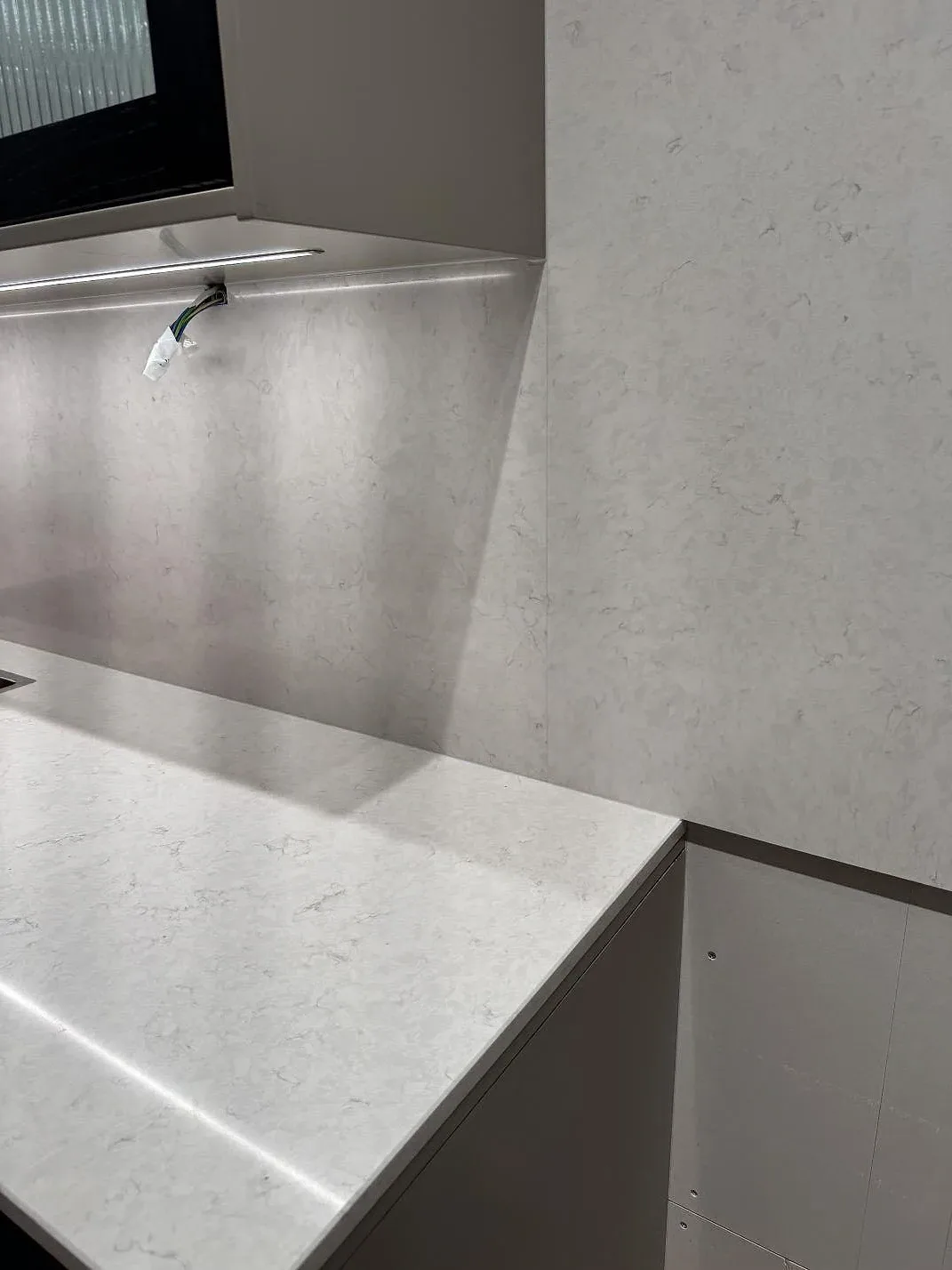 Køkkenbordplade i Silestone Snowy Ibiza, Göteborg – billede 7