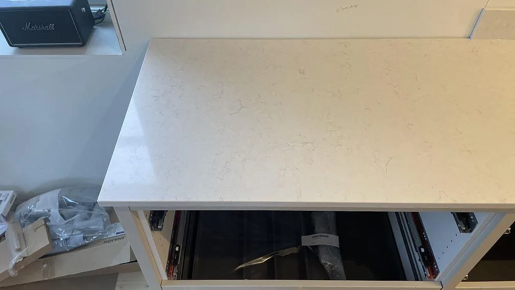 Køkkenbordplade i Silestone Snowy Ibiza, Gränna – billede 8