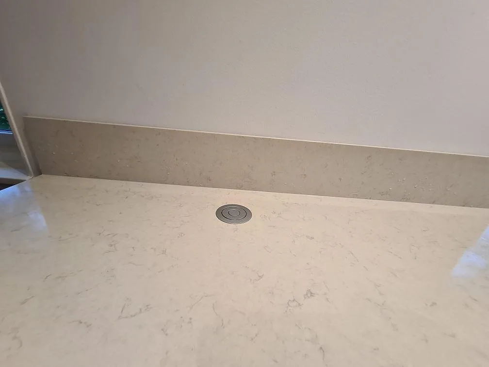 Køkkenbordplade i Silestone Snowy Ibiza, Hässelby – billede 4