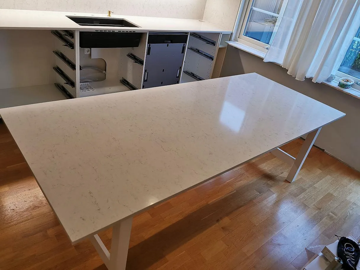 Køkkenbordplade i Silestone Snowy Ibiza, Halmstad – billede 2