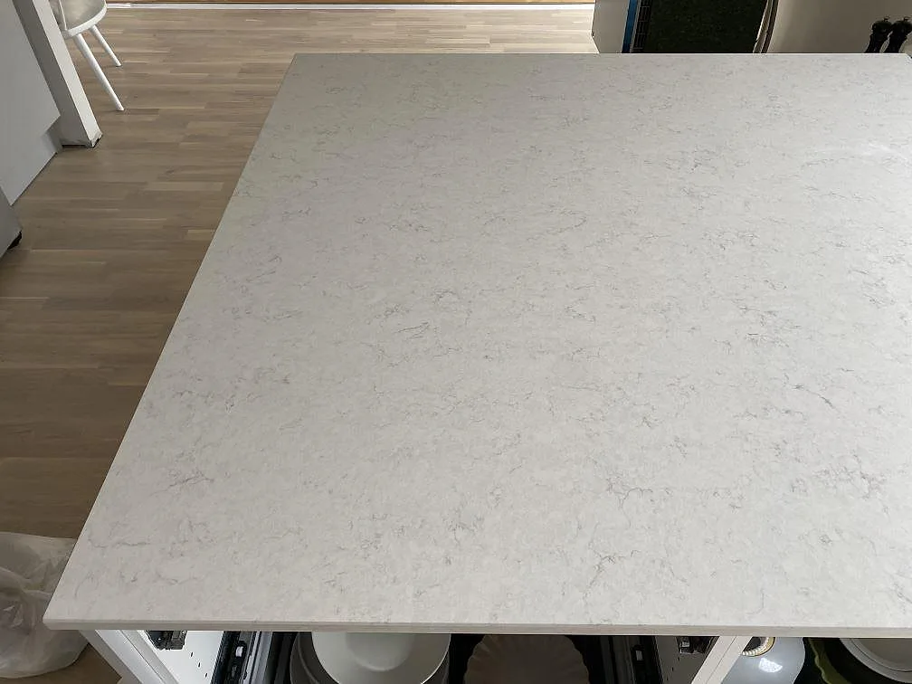 Køkkenbordplade i Silestone Snowy Ibiza, Halmstad – billede 3