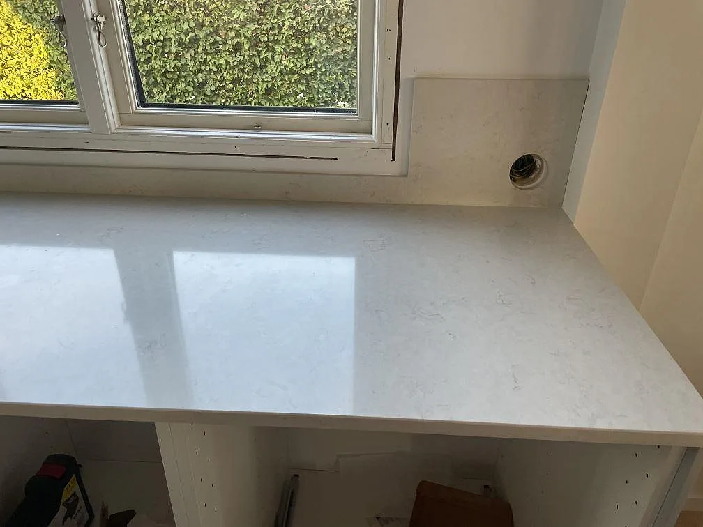 Køkkenbordplade i Silestone Snowy Ibiza, Halmstad – billede 8