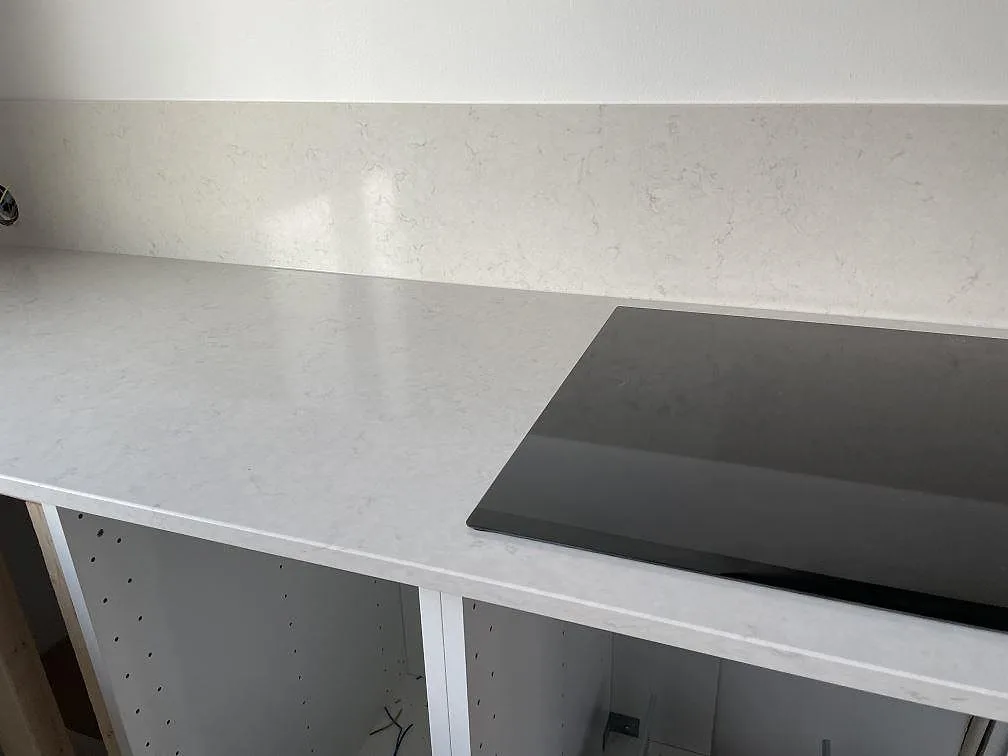 Køkkenbordplade i Silestone Snowy Ibiza, Halmstad – billede 6