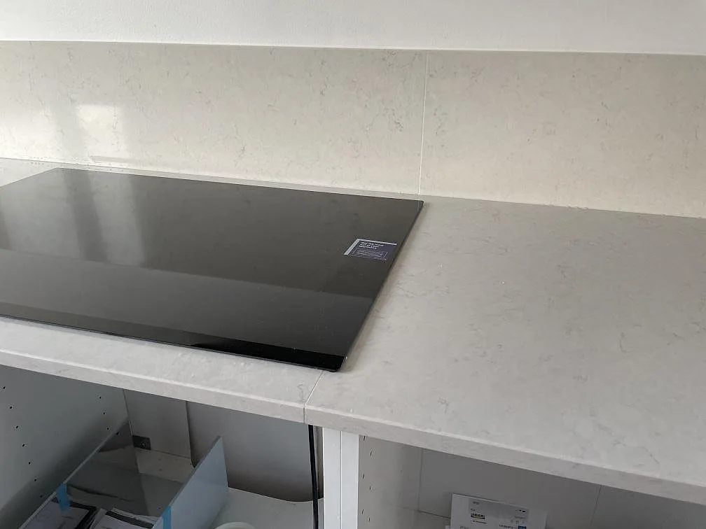 Køkkenbordplade i Silestone Snowy Ibiza, Halmstad – billede 4