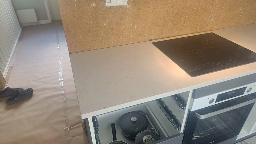 Køkkenbordplade i Silestone Snowy Ibiza, Harestad – billede 2