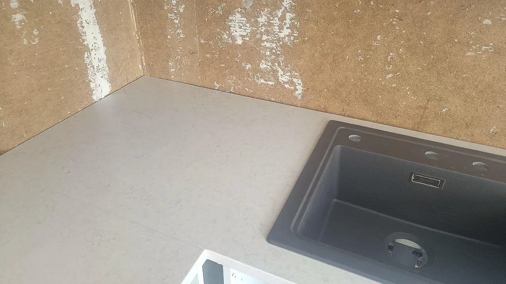 Køkkenbordplade i Silestone Snowy Ibiza, Harestad – billede 5