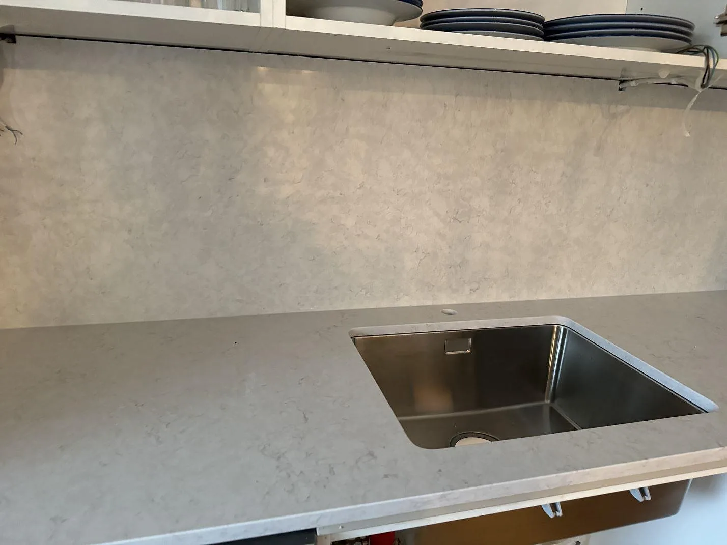 Køkkenbordplade i Silestone Snowy Ibiza, Helsingborg – billede 2