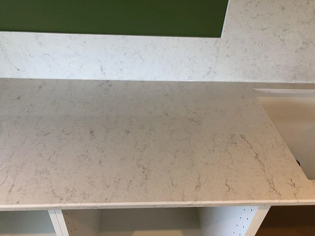 Køkkenbordplade i Silestone Snowy Ibiza, Hörby – billede 5