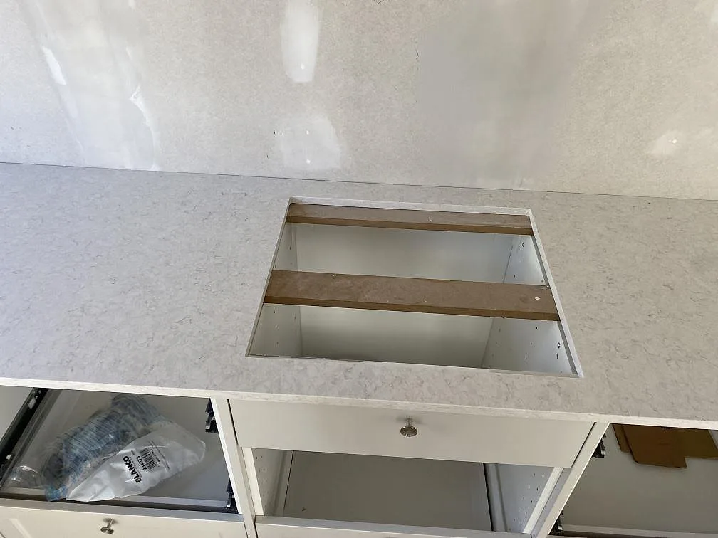 Køkkenbordplade i Silestone Snowy Ibiza, Hunnebostrand – billede 3